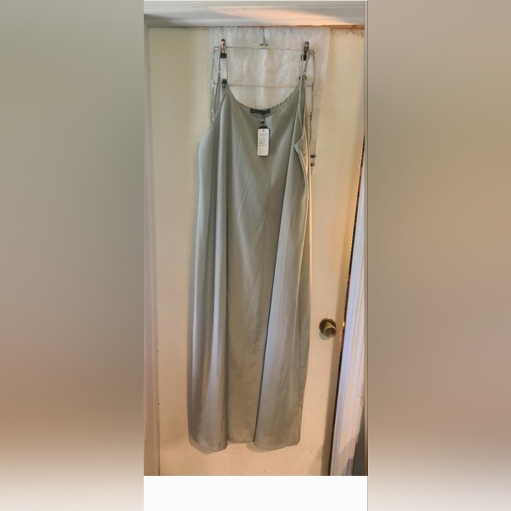 NWT Zanzea Soft Green Satin Gown 5x